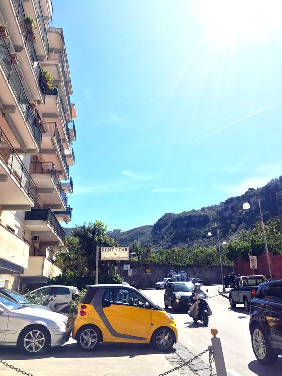 Melrose Sorrento Hotel Bagian luar foto